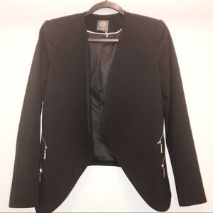 Vince Camuto black open blazer!